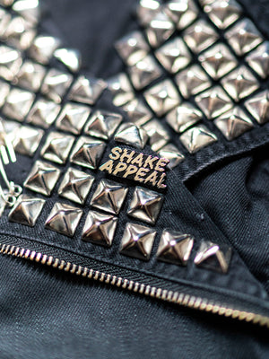 Shake Appeal Pin