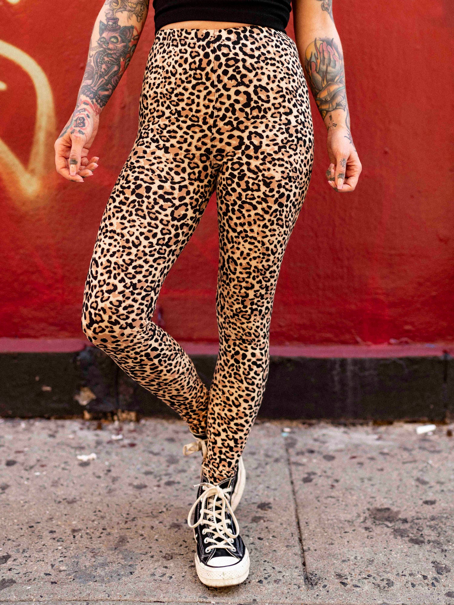 Red leopard outlet print leggings